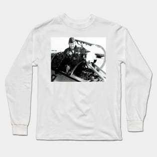 Portrait of Charles Chuck Yeager, American pilot (H425/0012) Long Sleeve T-Shirt